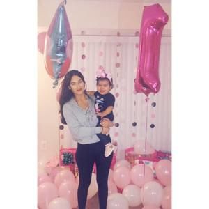 Meet your Posher, Angie